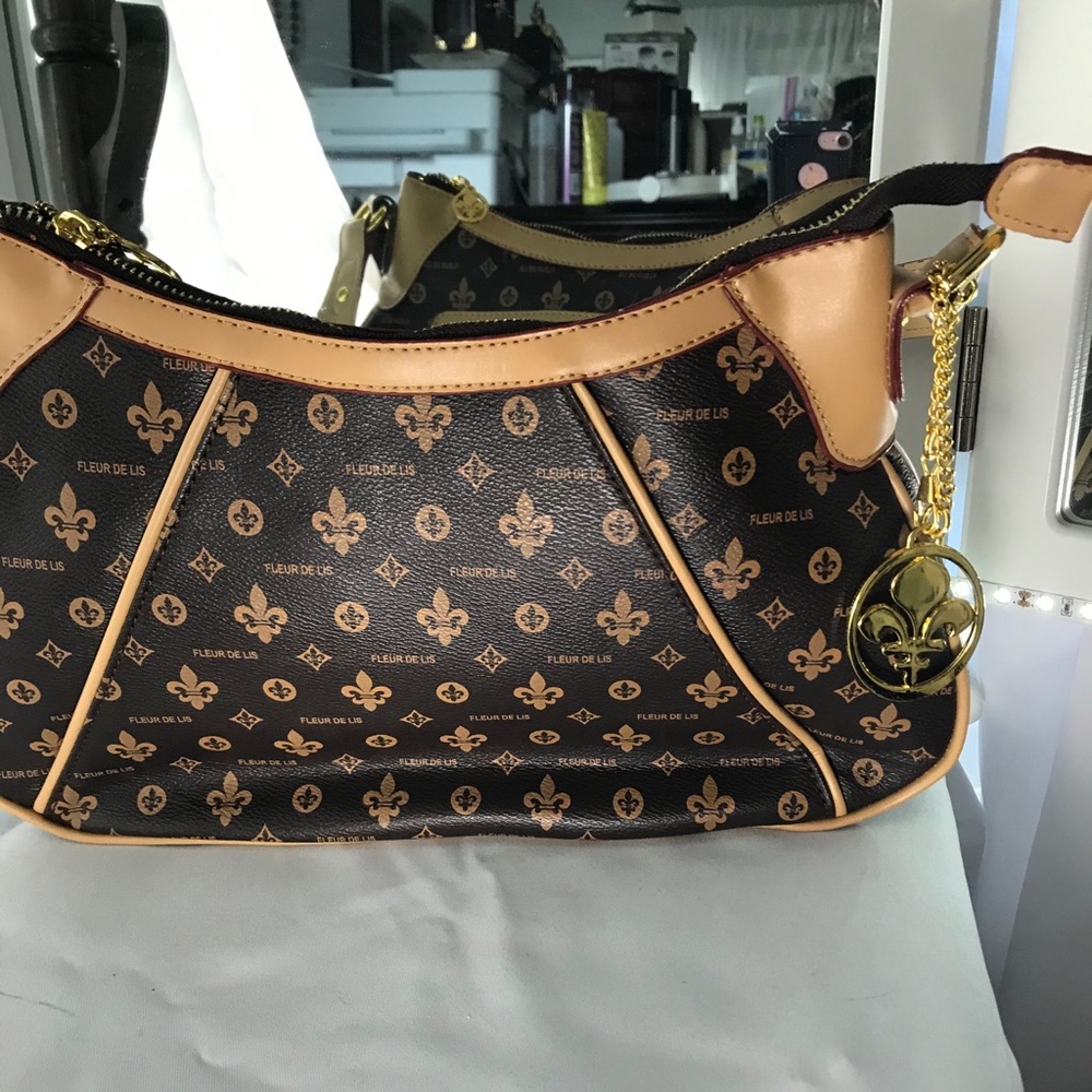 Fleur de lis bag